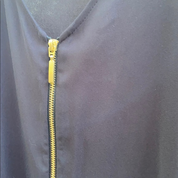 Express Silky Top - Picture 2 of 4